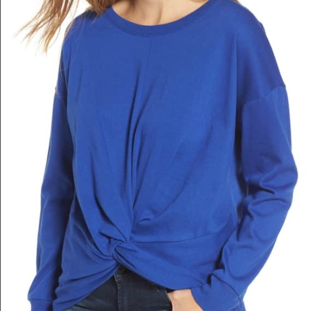 Twist front Sweatshirt